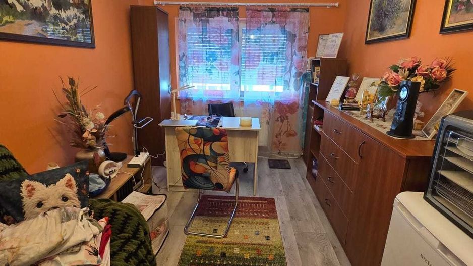 BRASADAS vinde ap 4 cam etaj 8 Centru Nou. - Poză 3