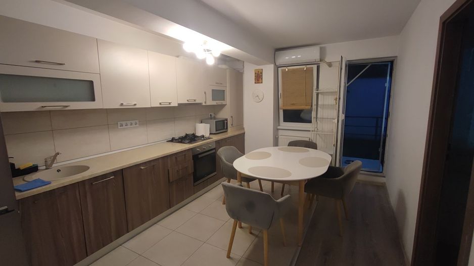 Apartament 3 camere, curte proprie, parcare, pet friendly, metrou 1 Decembrie - Poză 2