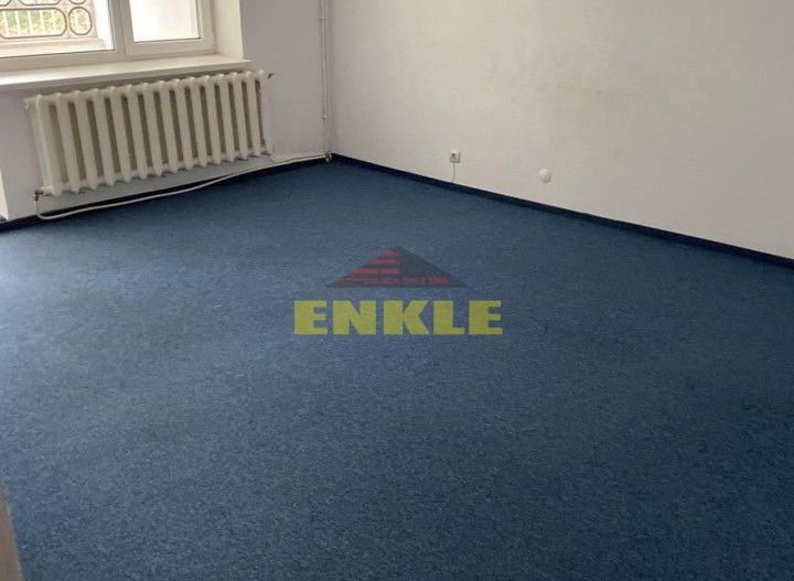 Spatiu comercial , suprafata de 300 mp , pret 1700 EURO negociabil - Poză 1