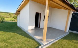Casă renovată Hidișel - Poză 8