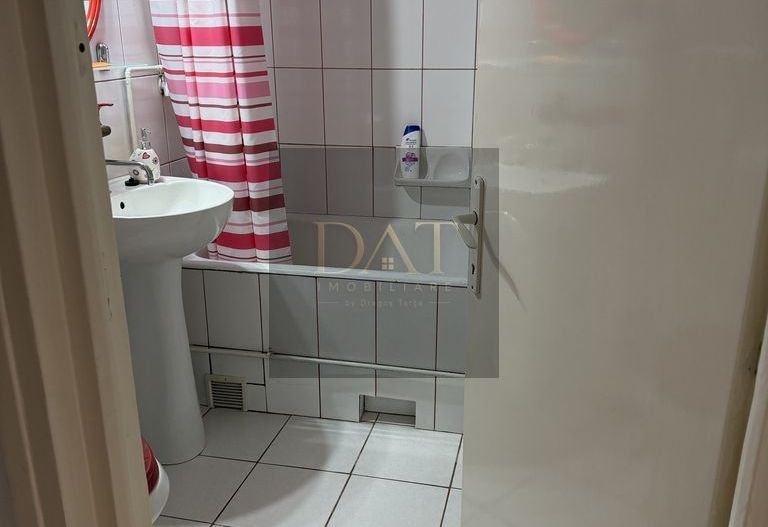 Apartament 2 camere, mobilat, Piata Abator, parcare inclusa - Poză 6