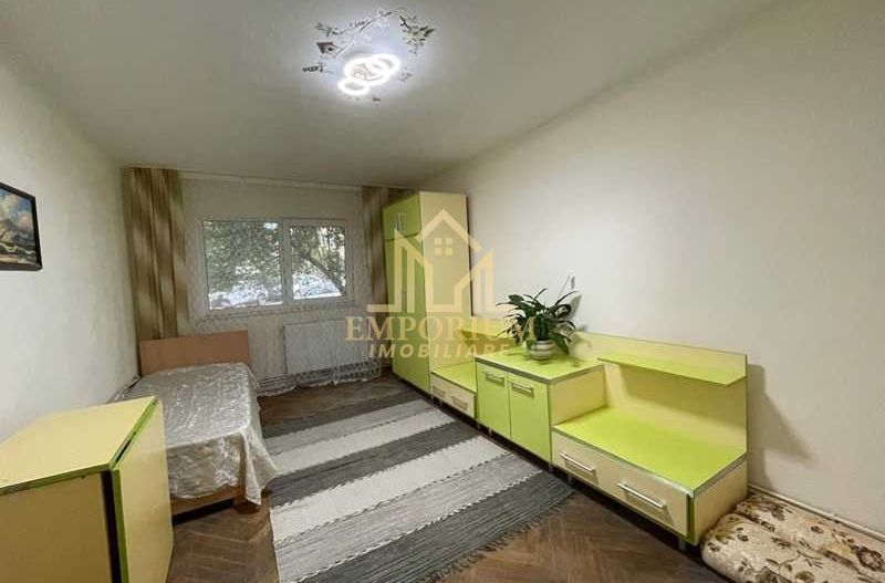 2 camere decomandate, Manastur, zona Mc - Poză 2