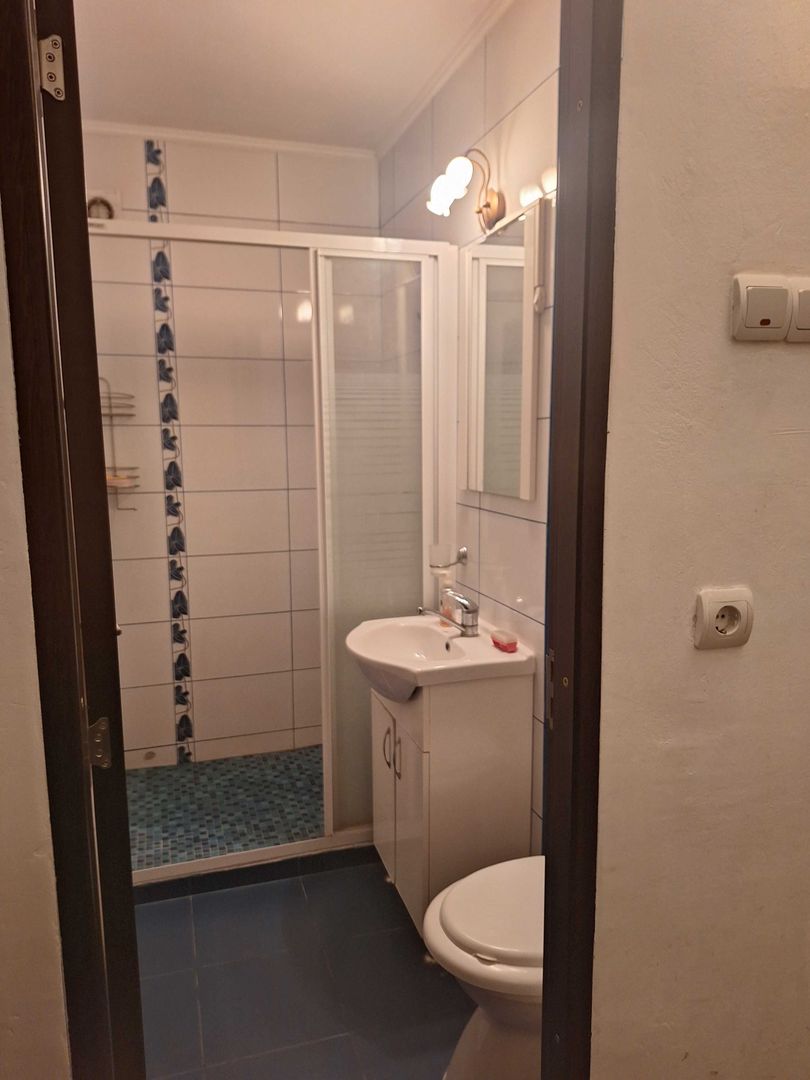 Garsoniera in bloc de apartamente piata Astra - Poză 6