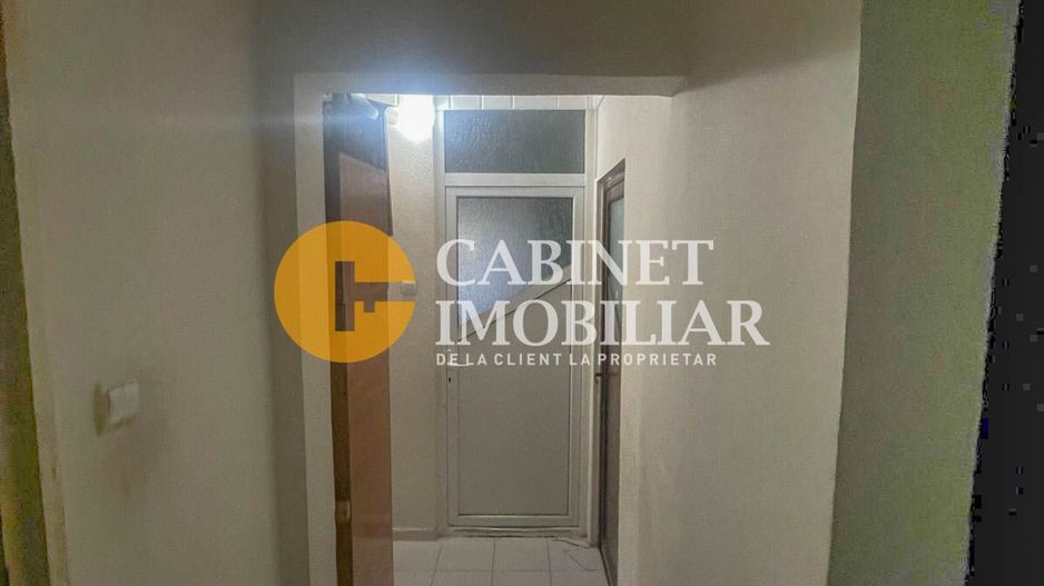 Apartament 4 camere decomandat - Poză 7
