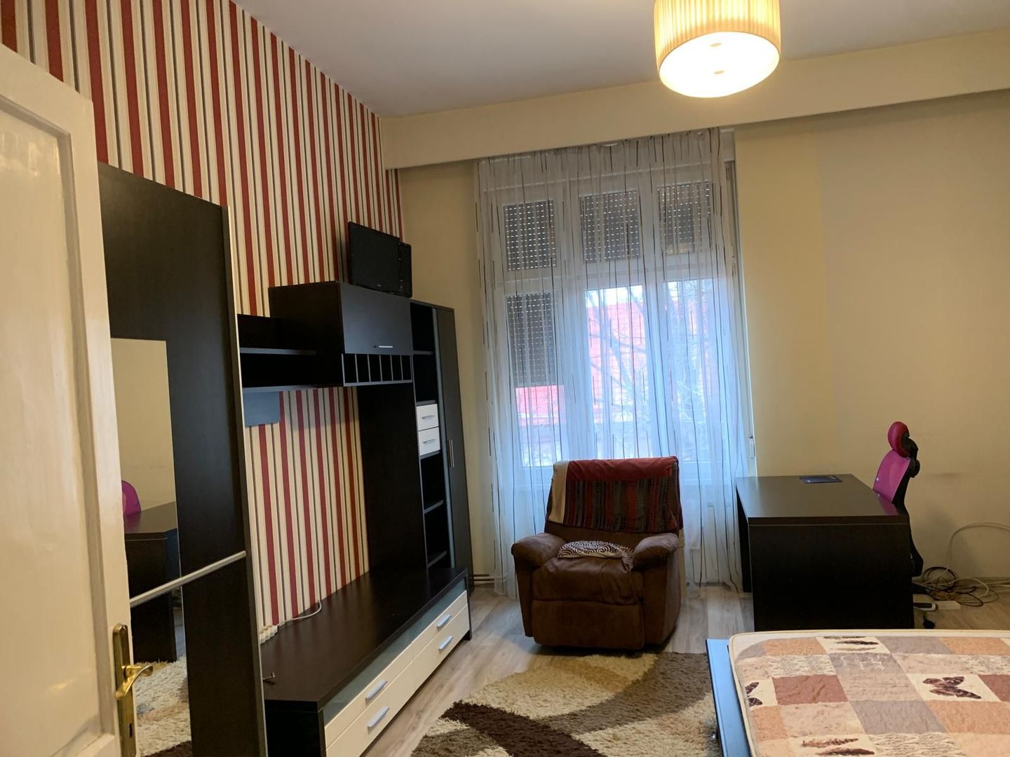 Casa versatila   P+E+M in zona  isorica Sinaia - Poză 24