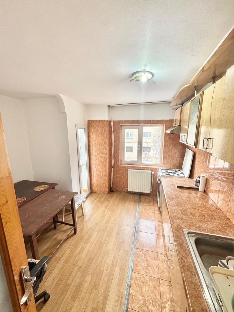 Apartament 3 camere de vânzare – Miron Nicolescu - Poză 2