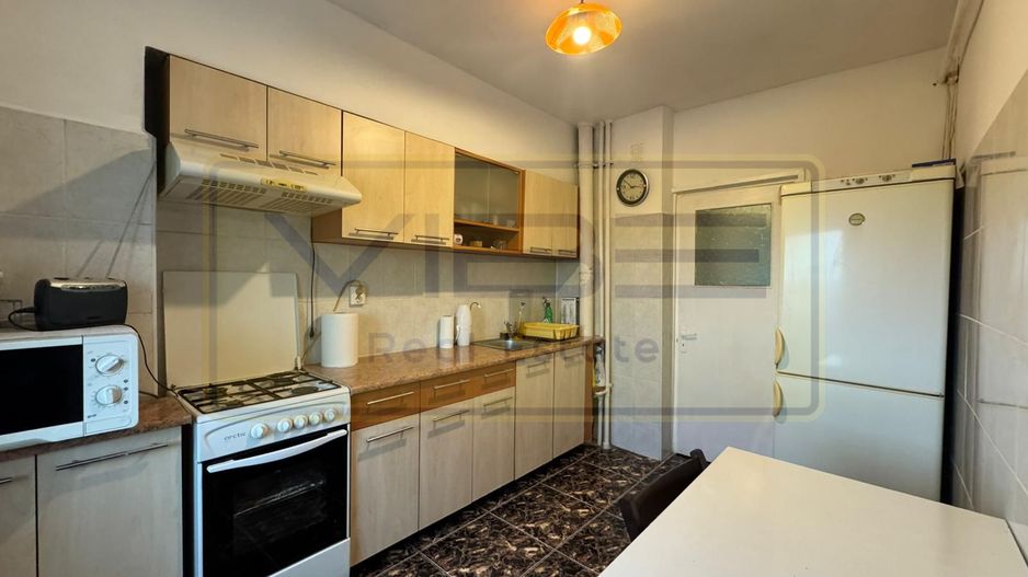 Apartament 2 camere decomandat Podu Ros-Granit - Poză 6
