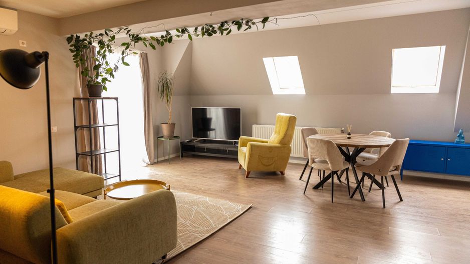 Apartament cu 3 camere renovat | 73 mp | Europa - Poză 2