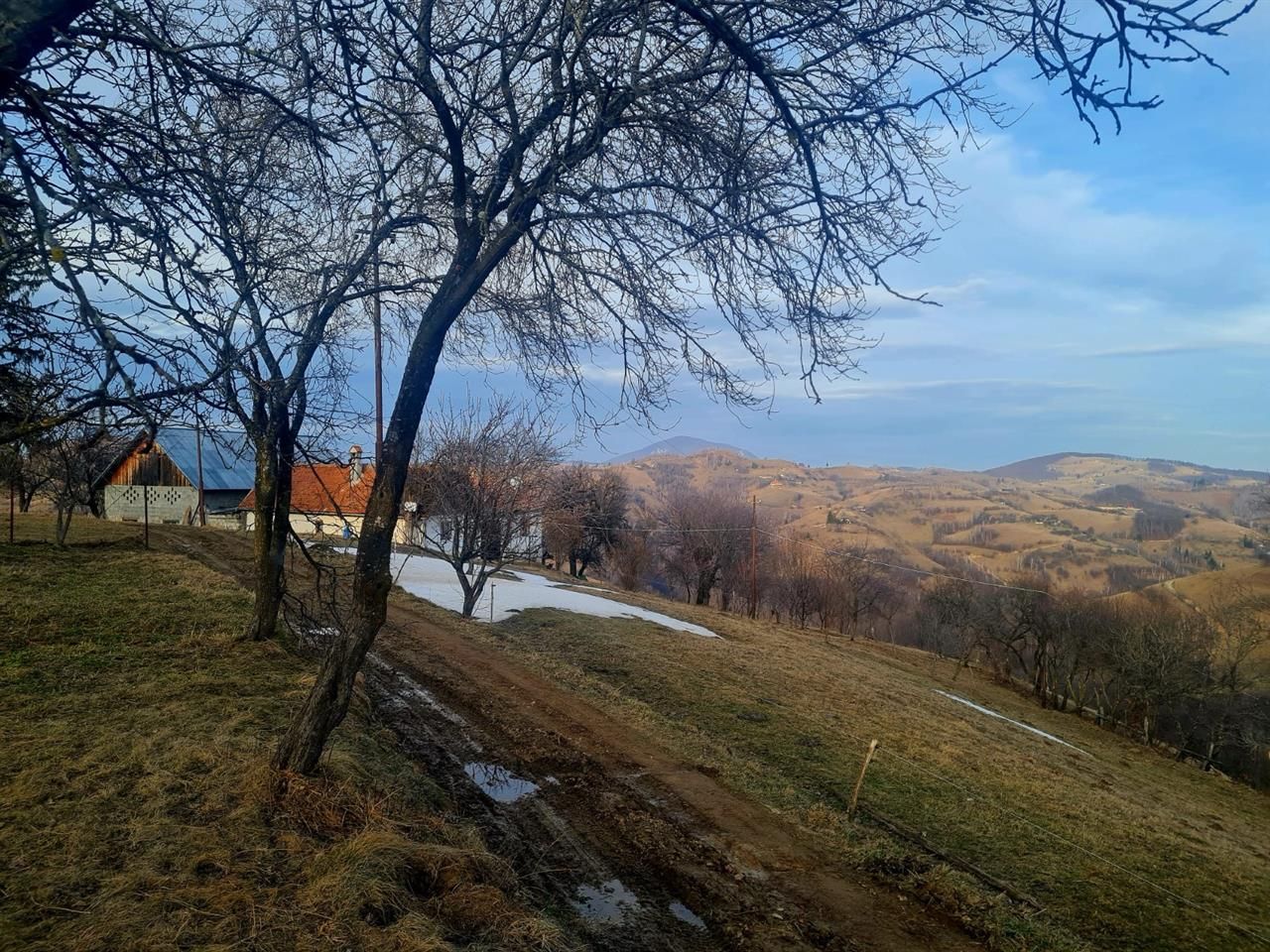 Oaza de liniste si frumusete, reconectare cu natura, 16.000 mp, Poiana Marului - Poză 16