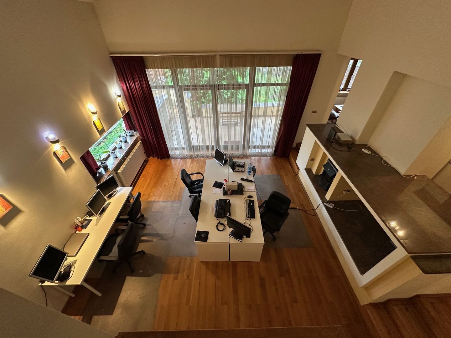 Casă / Vilă cu 6 camere în zona  Calea Aradului - Poză 8