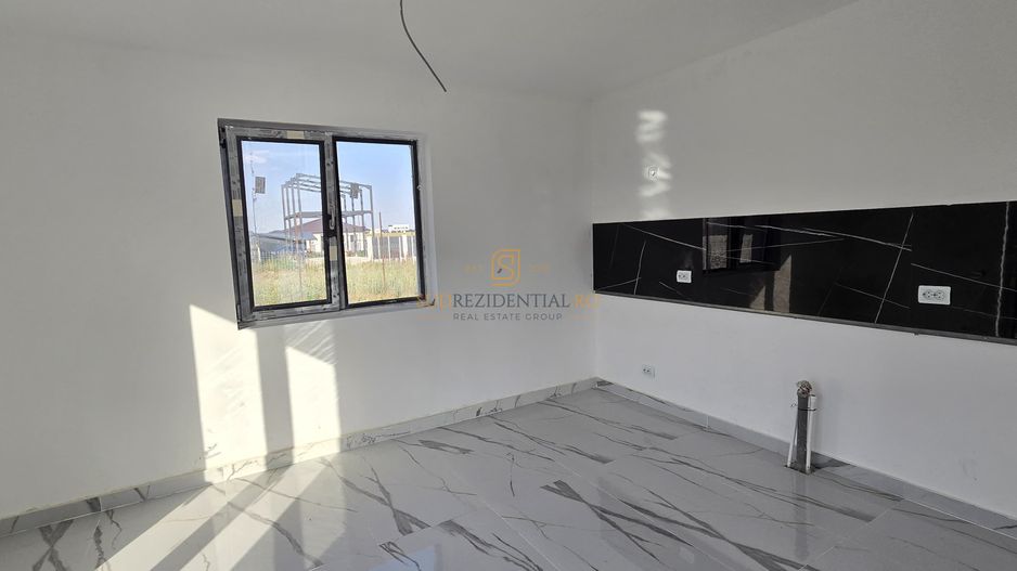 Casa individuala cu 3 camere si teren generos - Comuna Berceni, Ilfov - Poză 4