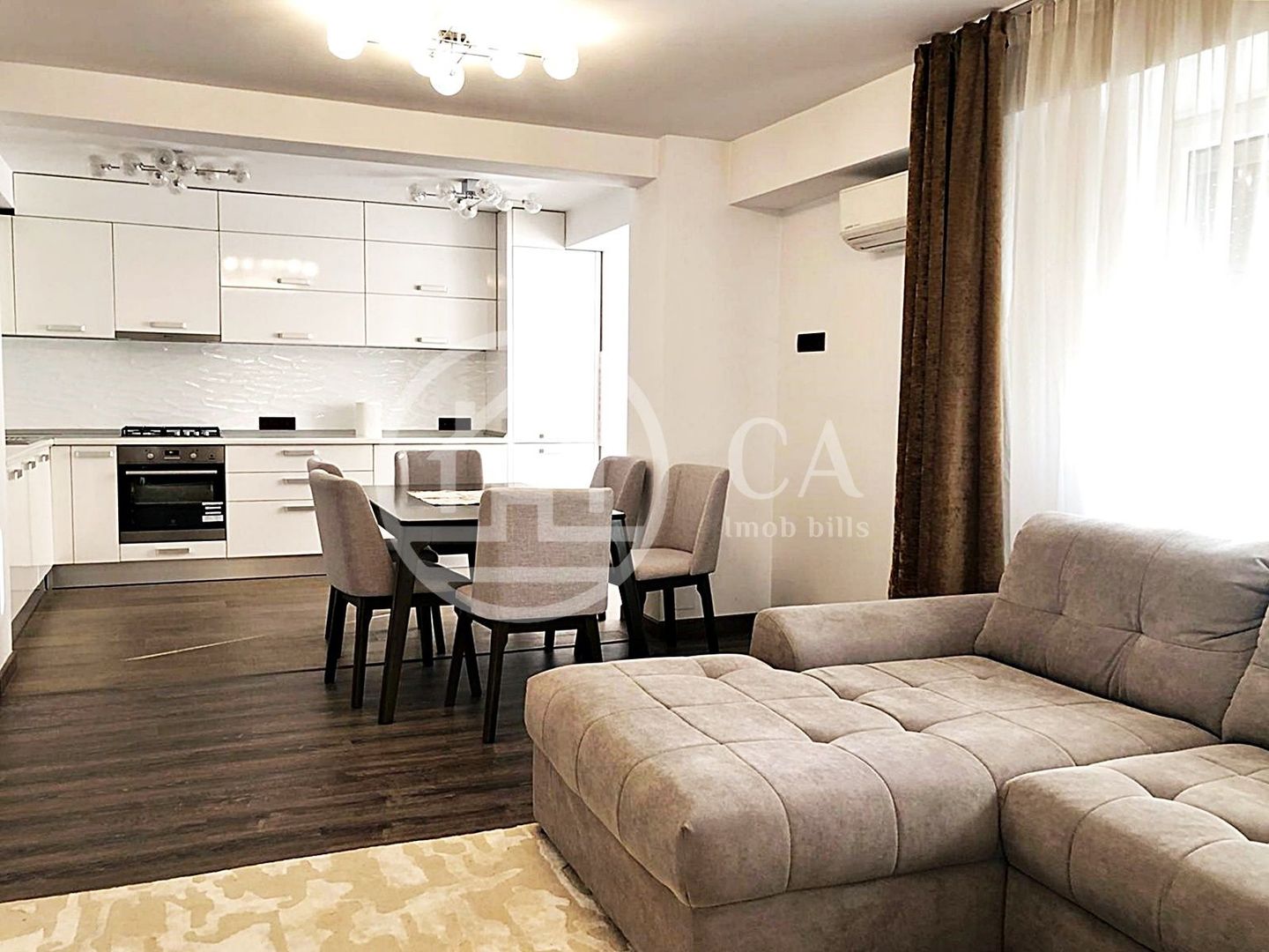 Apartament de inchiriat cu 3 camere Ultracentral, Oradea - Poză 1