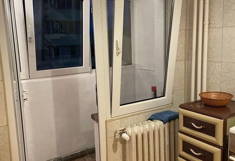 Vând Apartament cu 2 camere decomandat, 2 balcoane, etaj 4, Bucur Obor ✨ - Poză 4