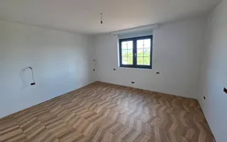 Casă nouă, impozantă,  6 camere, 1346 mp teren, Bărăbanț - Poză 18