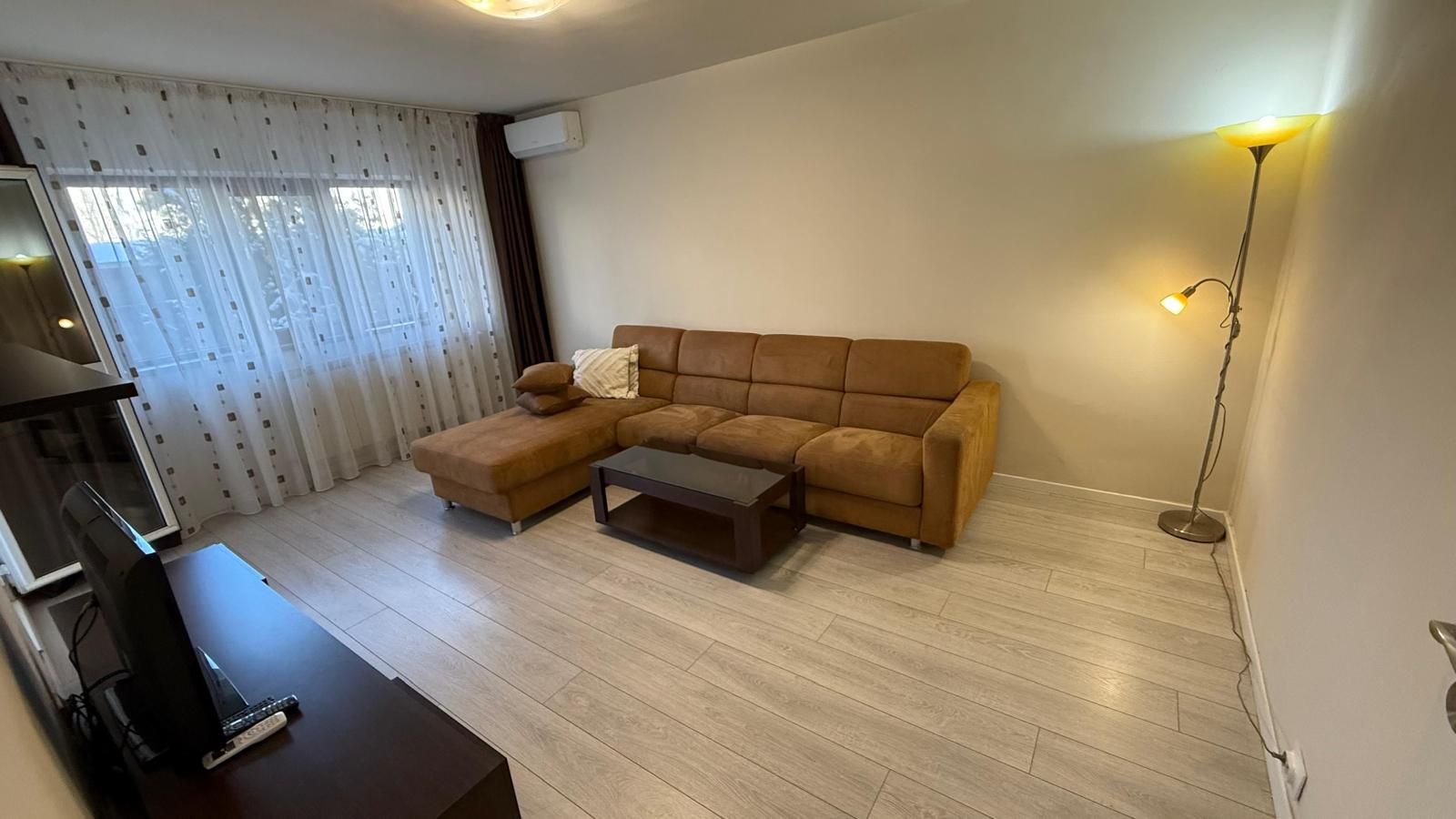 Apartament de închiriat în Aviatiei, Bucuresti - Poză 1