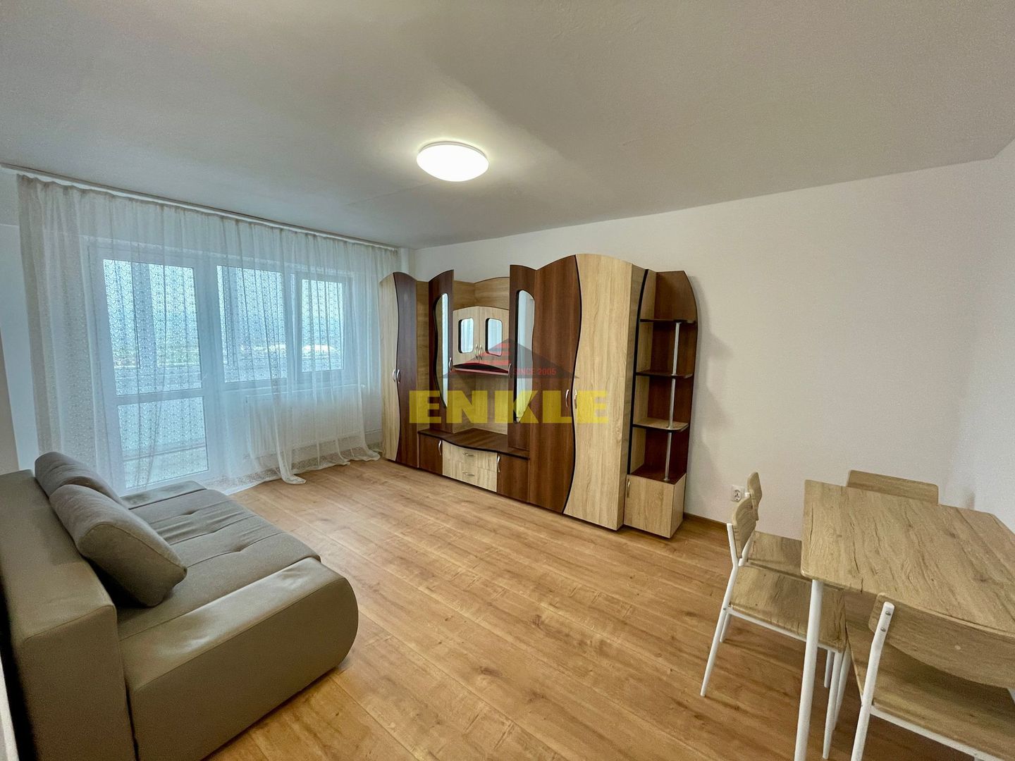 De inchiriat garsoniera, zona Primaverii - Poză 1