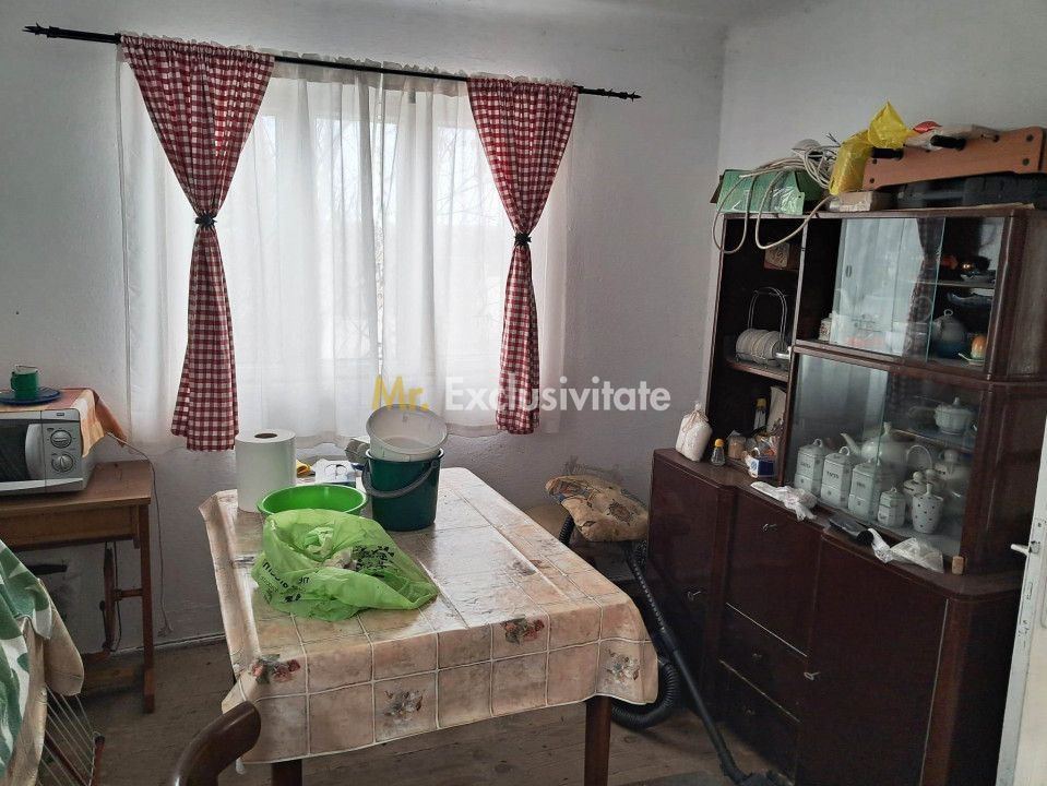 Casa cu teren la Polovragi - Poză 8