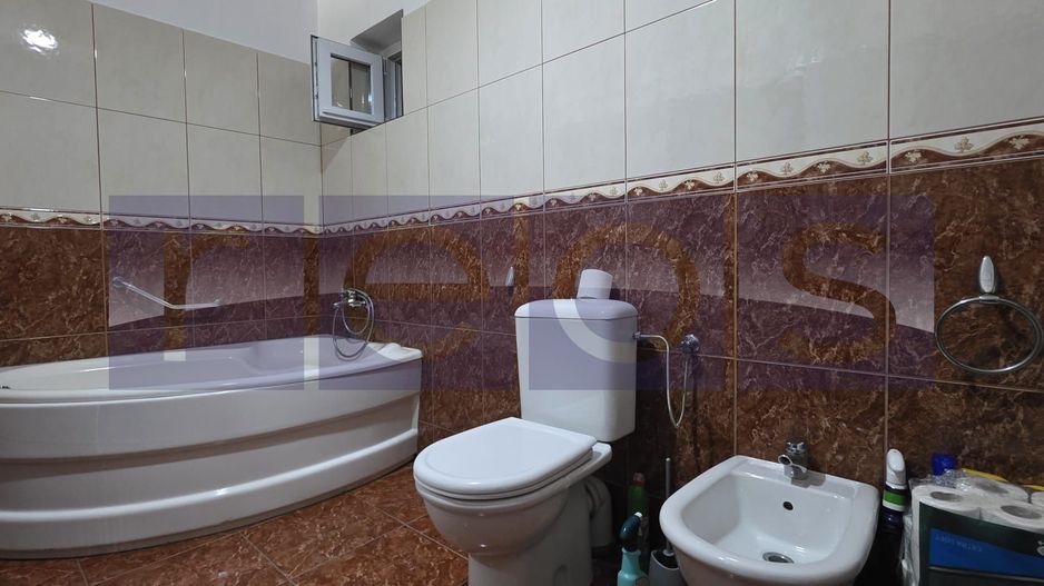VANZARE CASA 10 CAMERE | ZONA VATRA LUMINOASA - Poză 26