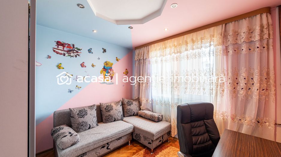 Apartament cu 3 camere in Vlaicu - Poză 2