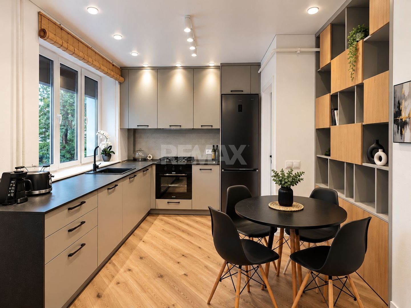 CHIRIE APARTAMENT CU 1 CAMERĂ + LIVING | 43,9 m² | RÂȘCANI - Poză 4