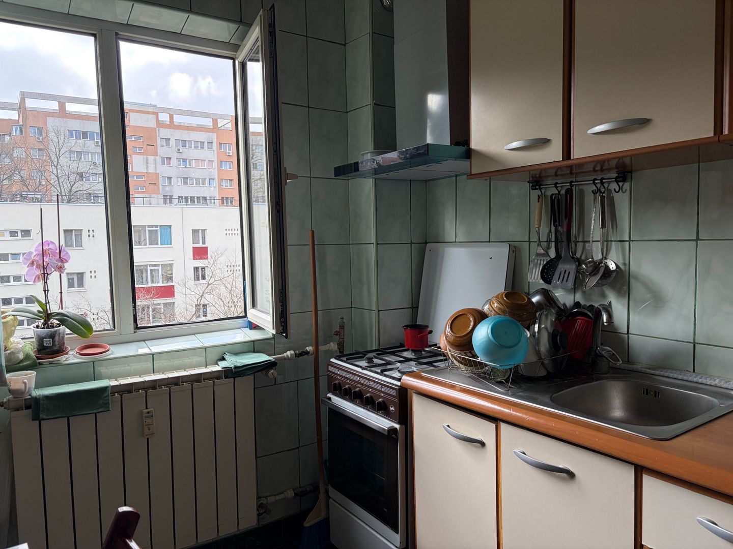 Apartament spatios cu trei camere, Piata Straduintei, 115.000€ - Poză 14