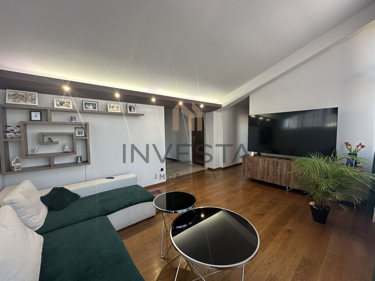 Apartament 4 camere cu 4 balcoane si 2 parcari zona Dorobantilor! - Poză 2