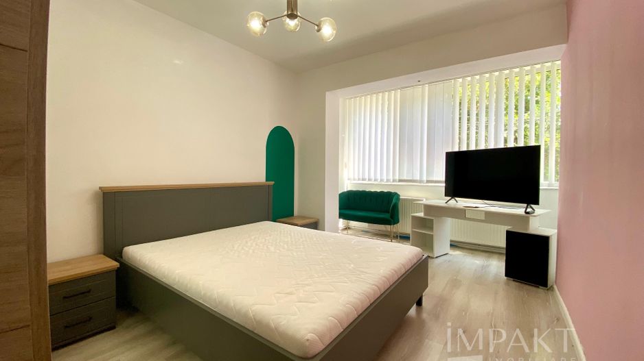 Apartament 3 camere in bloc tip vila si cu loc de parcare inclus - Poză 1