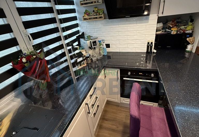 Persoană fizică vând apartament 3 camere la 5 min de Palas– Podu Roș - Poză 7