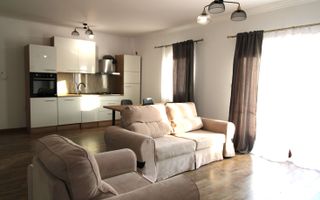 Zona Torontalului- 2 camere, loc de parcare si curte comuna| disponibil 01.10.27 - Poză 1