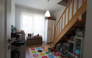 Vanzare casa partial mobilata-utilata-curte 300mp Mogosoaia - Poză 14