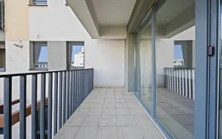 Studio modern | Kasper Coresi | Parcare & boxă - Poză 17