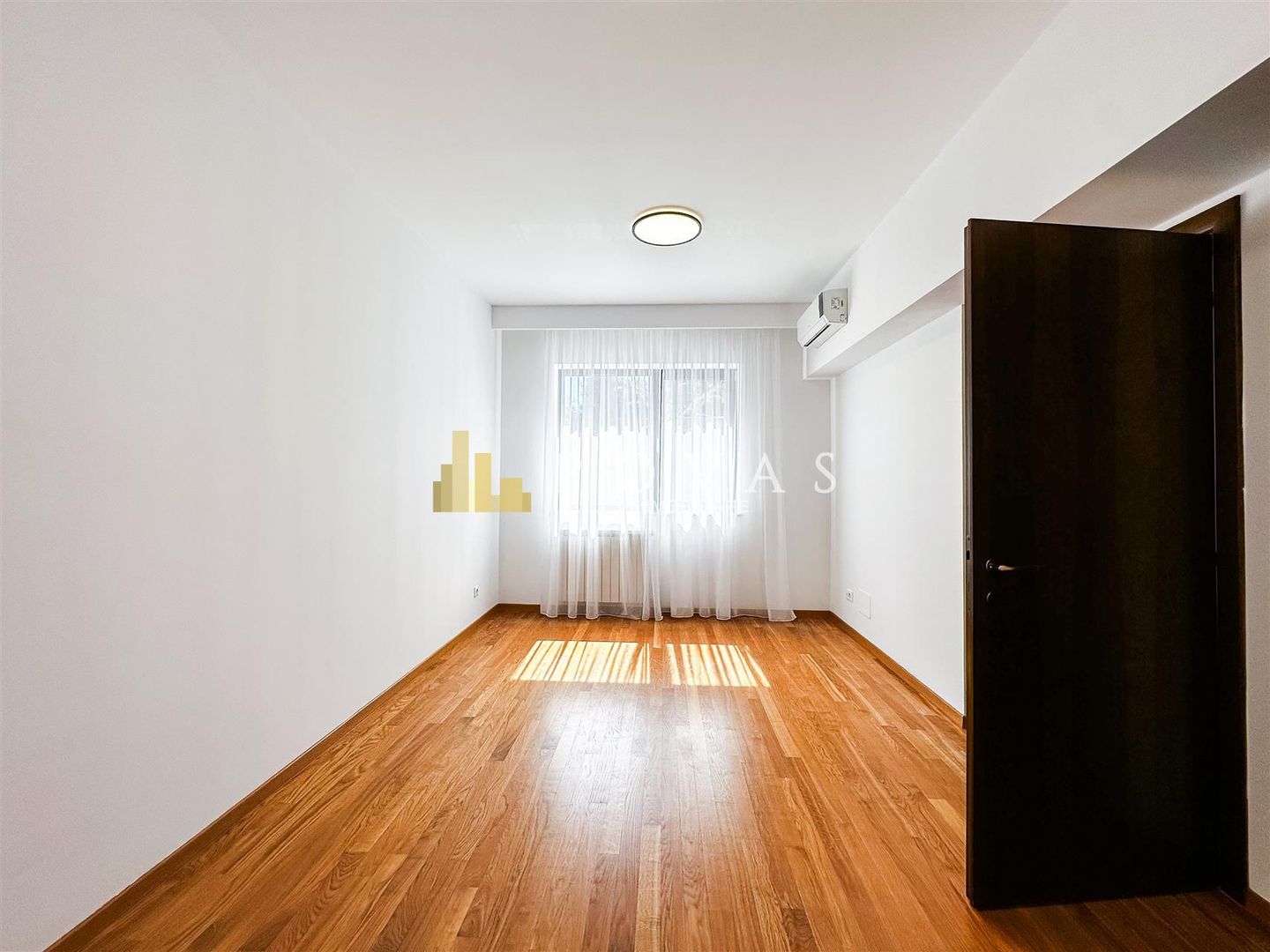Inchiriere Apartament Kiseleff Aviatorilor 4 Camere - Poză 8