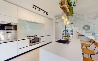 Vilă Modernă cu Finisaje High-End, aproape de București - Poză 8