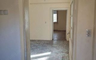 Casa de vanzare in zona 14 Mai - Poză 2