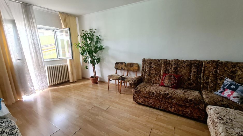 Apartament 3 camere - Centru - Etaj 4/5 - Poză 3