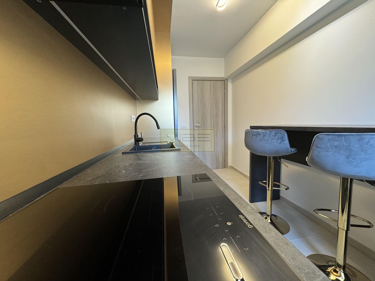 Apartament 2 camere  cu parcare Bucium - Excentric Apartaments - Poză 19