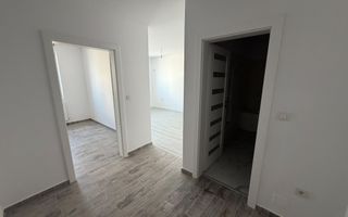 Disponibil imediat. Decomandat. TVA 21% inclus in pret - Poză 3