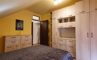 Apartament cu 3 camere, parter + mansardă, decomandat, zona Cetate - Poză 12