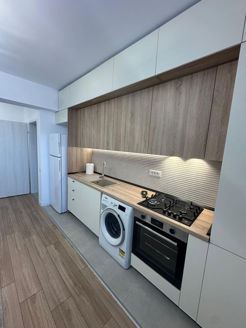 Apartament 2 Camere,metrou Berceni-Prima Inchiriere - Poză 1