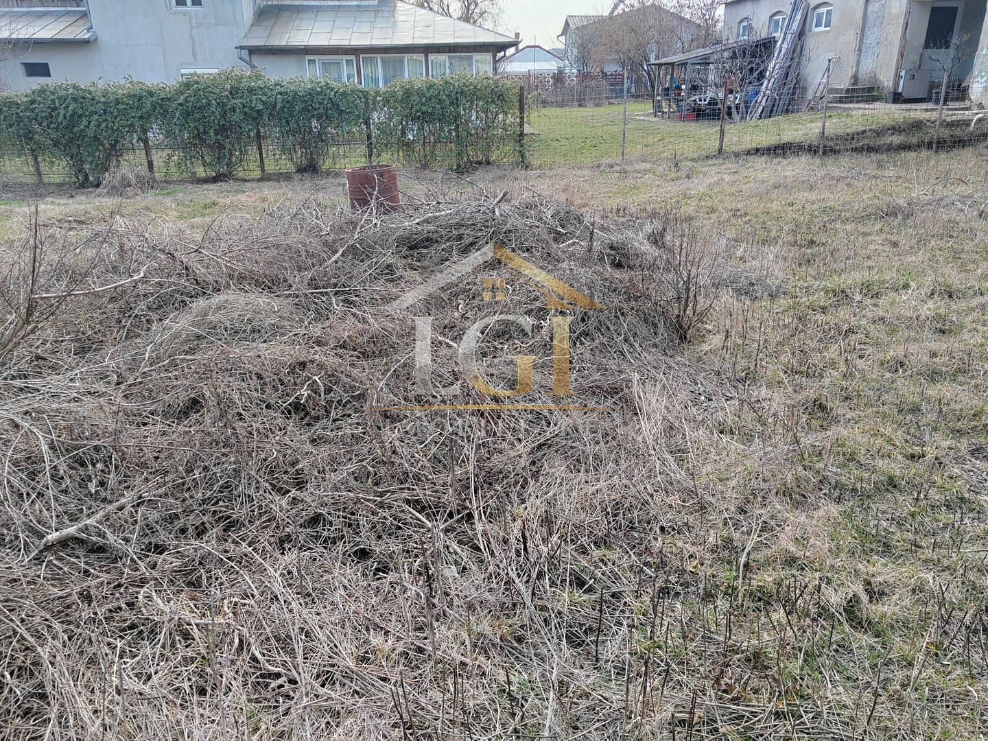 Teren intravilan 672 mp – poziție rară, la poalele Mănăstirii Dealu, - Poză 6