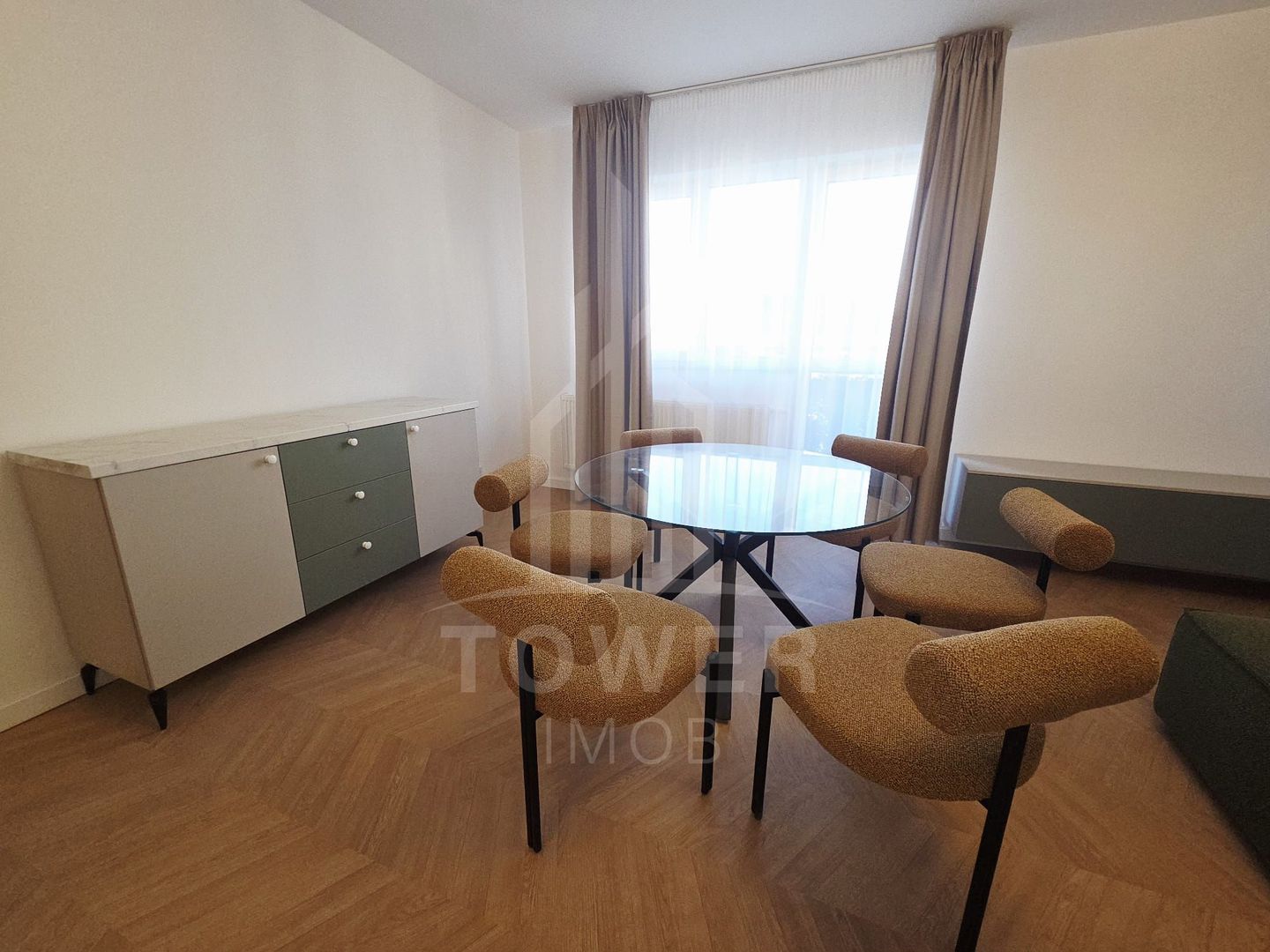 Apartament 4 camere  supwr lux de închiriat - Poză 3