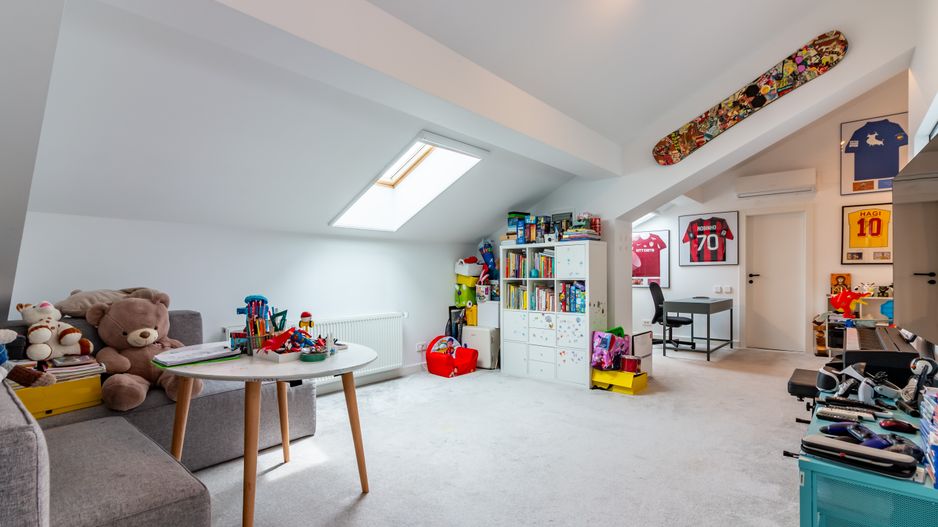 Vilă superba 7 camere, zona linistita, Bucurestii Noi - Poză 11