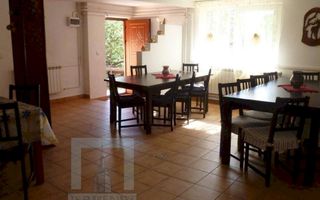 Pensiune 17 camere - zona Bran - Poză 12