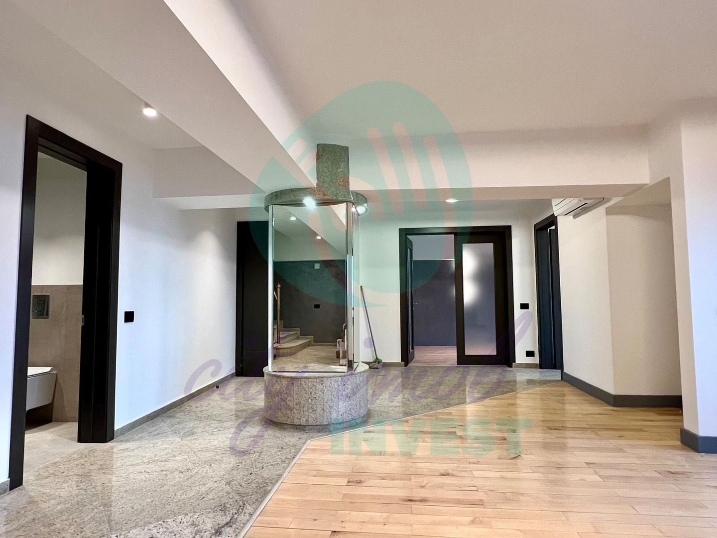 DUPLEX  elegant pe Bulevardul Unirii-view spectaculos - Poză 1