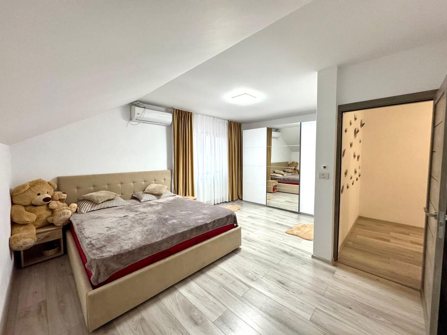 Super Pret - Duplex  4 camere - pozitie excelenta - Utvin  Comision 0% - Poză 13