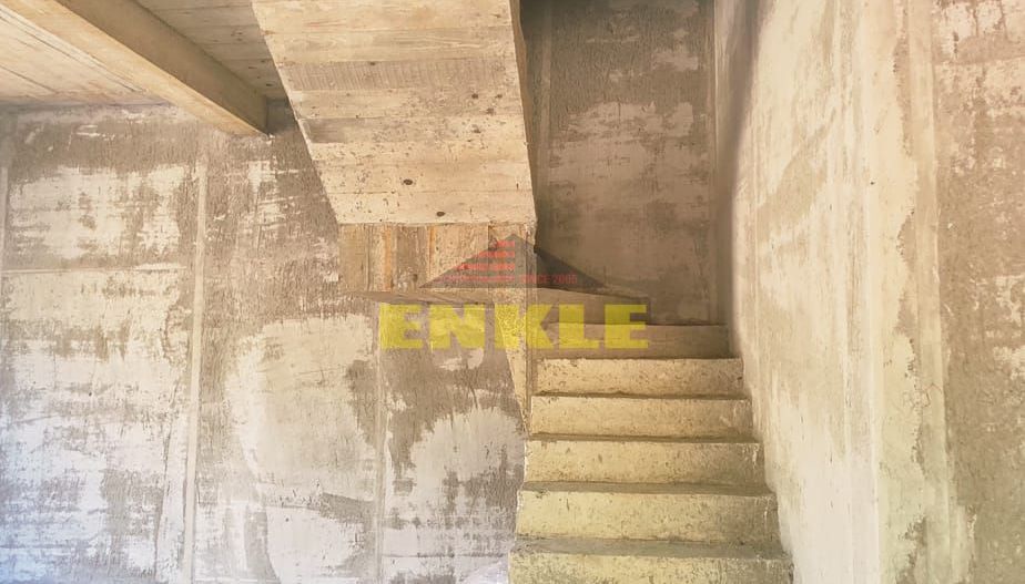 DE VÂNZARE CASĂ ÎN ZONA LEBĂDA - Poză 3