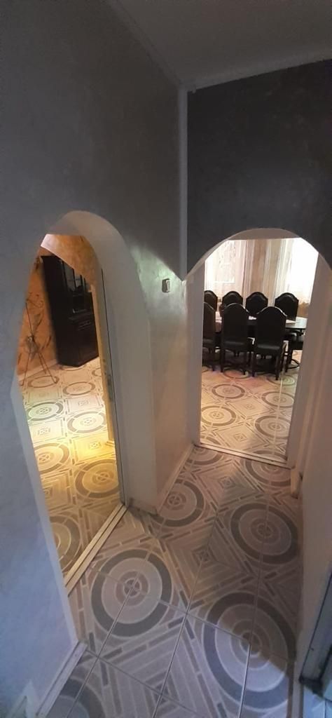 Ag. EUROPA vinde parterul unei case cu 2 etaje în zona Carpați 2. - Poză 3