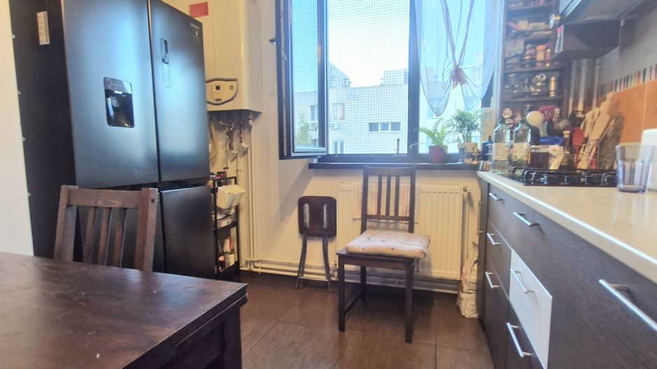 4 Camere // Metrou // Centrală Proprie - Poză 10