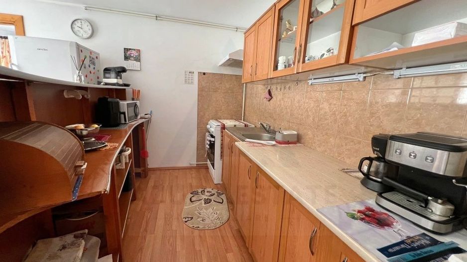 Casa 3 camere 80 mp utili curte comuna si balcon 3,75 mp în Ștrand - Poză 4