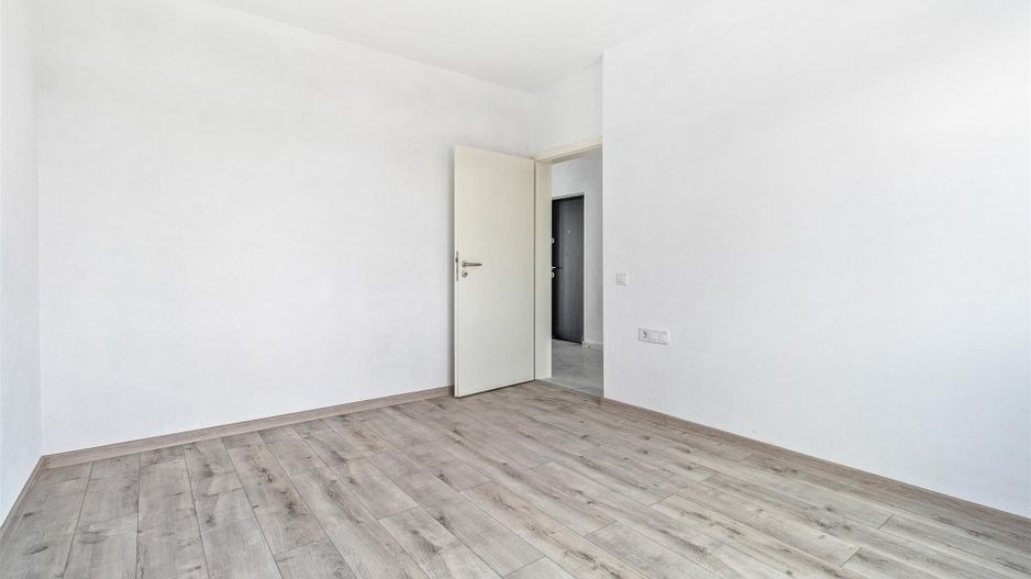 Apartament nou 3 camere si parcare Sanpetru Brasov - Poză 12